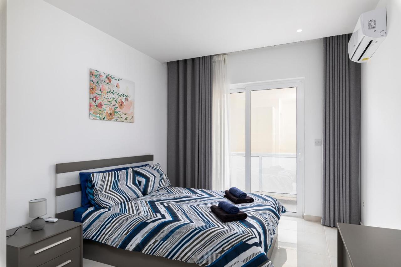 Modern 3Br Stylish Apartment With Large Balcony - Close To St Julians And St Georges Bay Is-Swieqi Exteriér fotografie