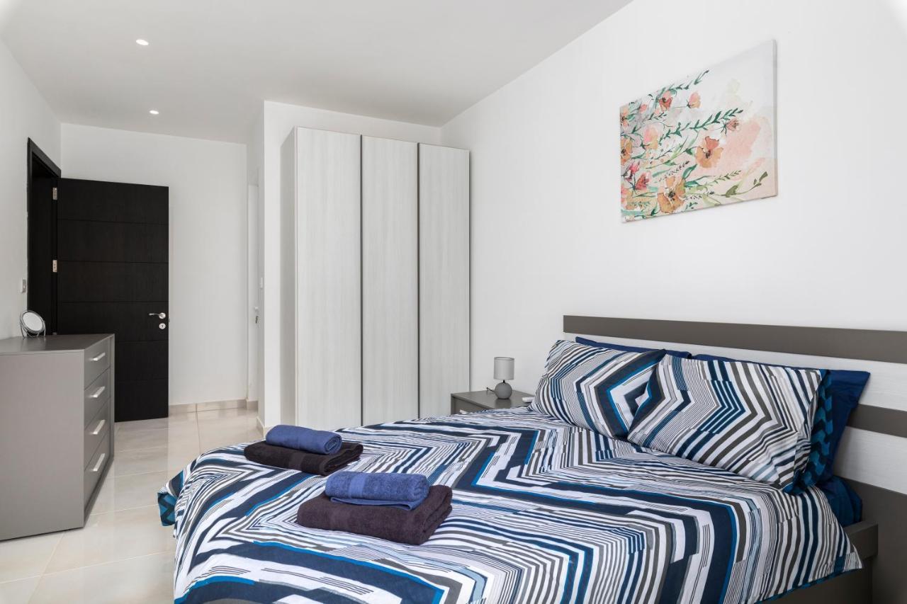 Modern 3Br Stylish Apartment With Large Balcony - Close To St Julians And St Georges Bay Is-Swieqi Exteriér fotografie