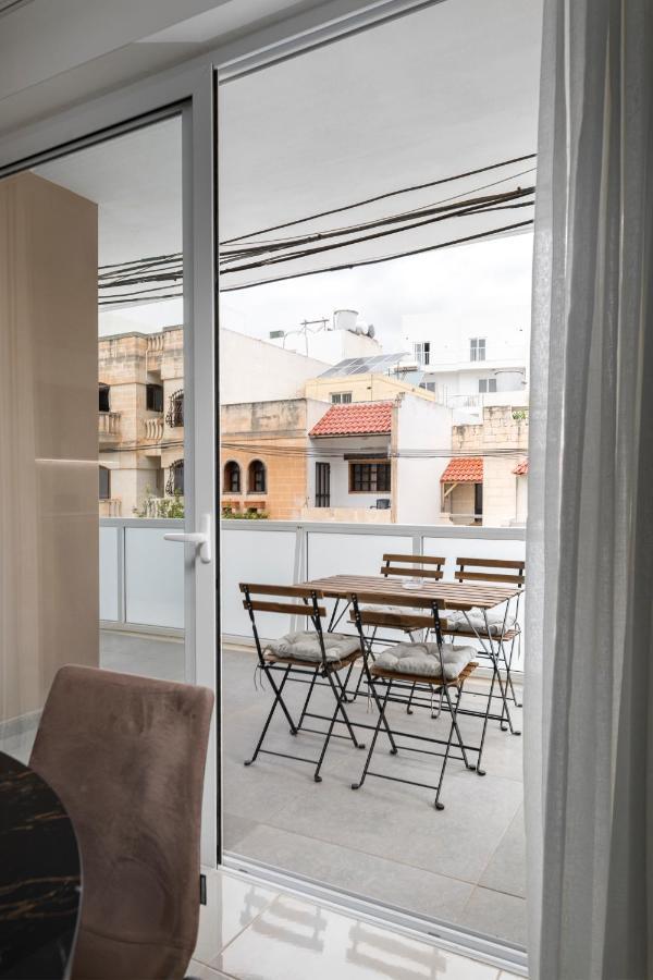Modern 3Br Stylish Apartment With Large Balcony - Close To St Julians And St Georges Bay Is-Swieqi Exteriér fotografie
